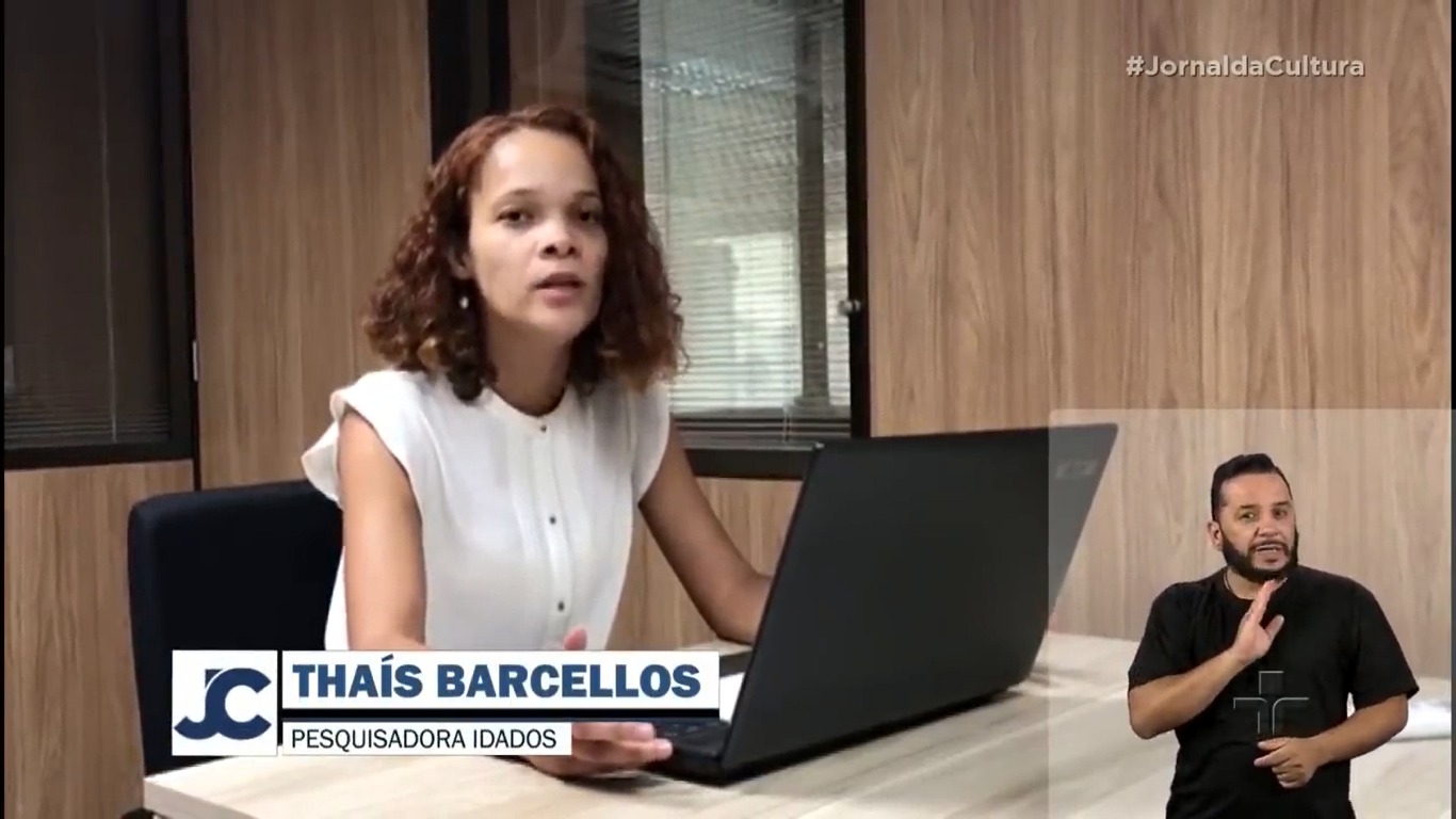 Thais Barcellos em entrevista ao Jornal da Cultura