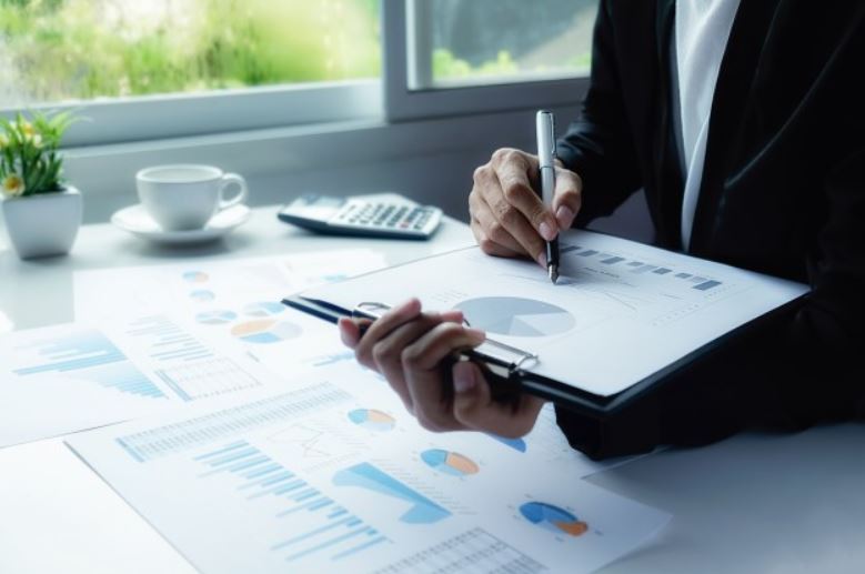 adiamento censo demográfico